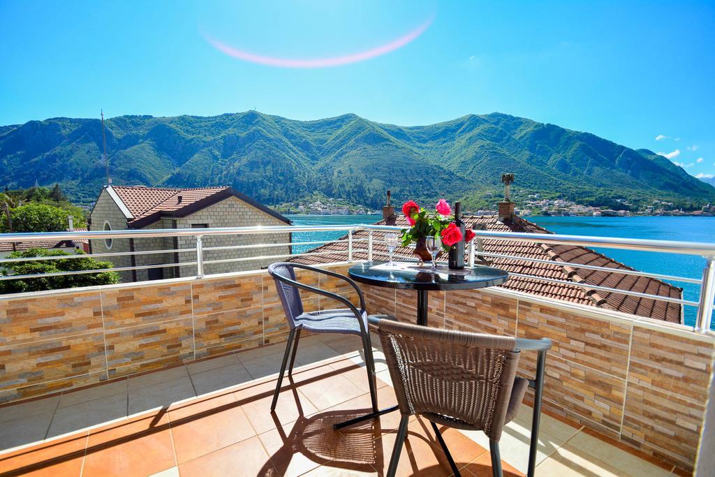 Apartment The Sea Coast Kotor Buitenkant foto