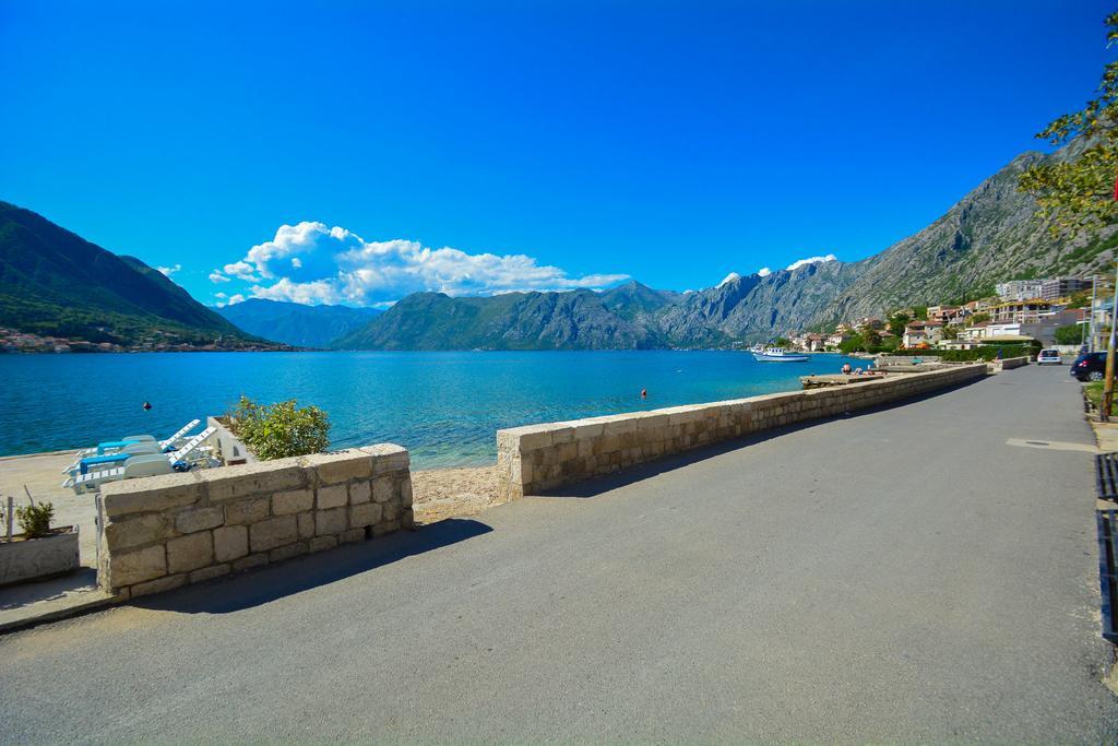 Apartment The Sea Coast Kotor Buitenkant foto