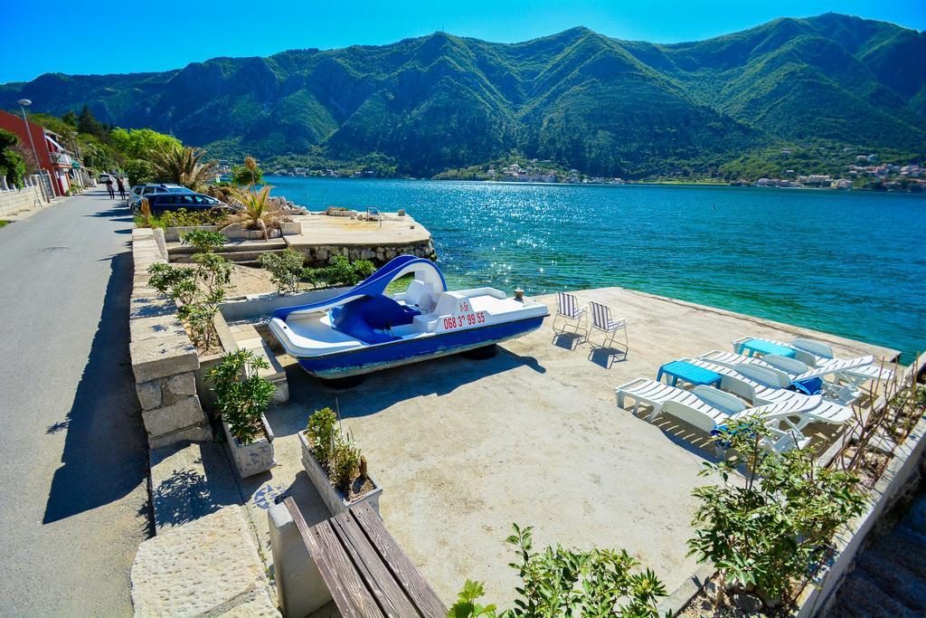 Apartment The Sea Coast Kotor Buitenkant foto