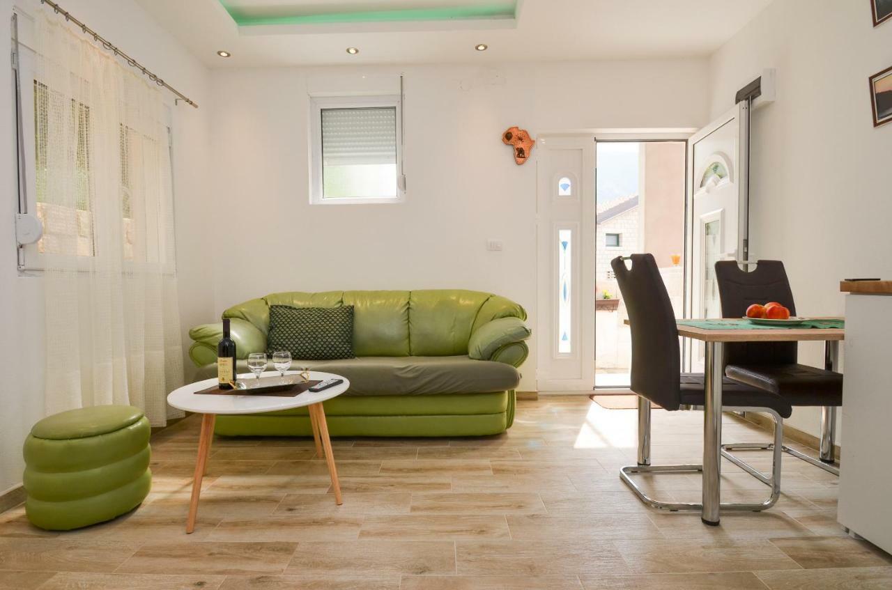 Apartment The Sea Coast Kotor Buitenkant foto